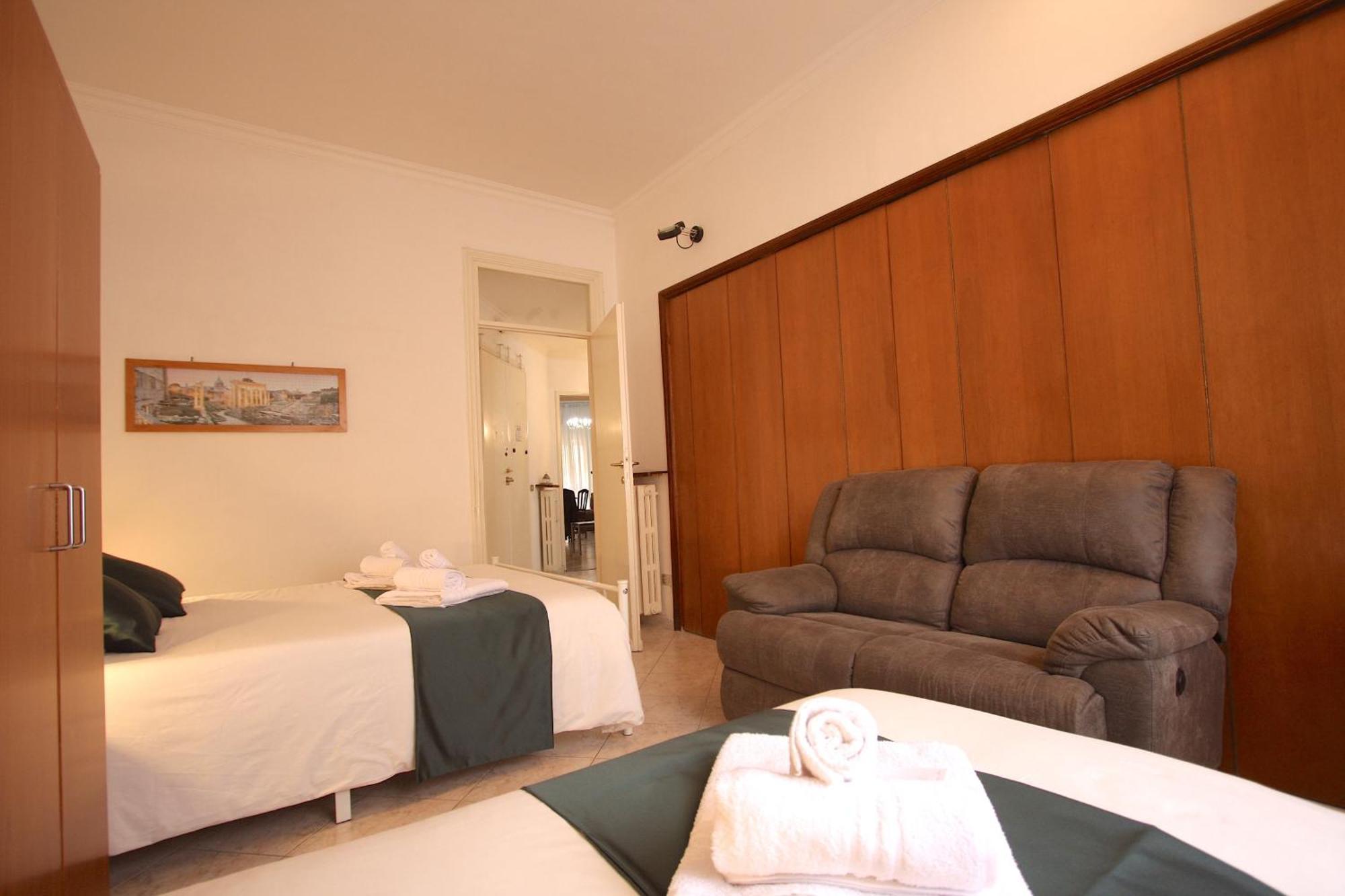 דירות רומא Enea Holiday House מראה חיצוני תמונה